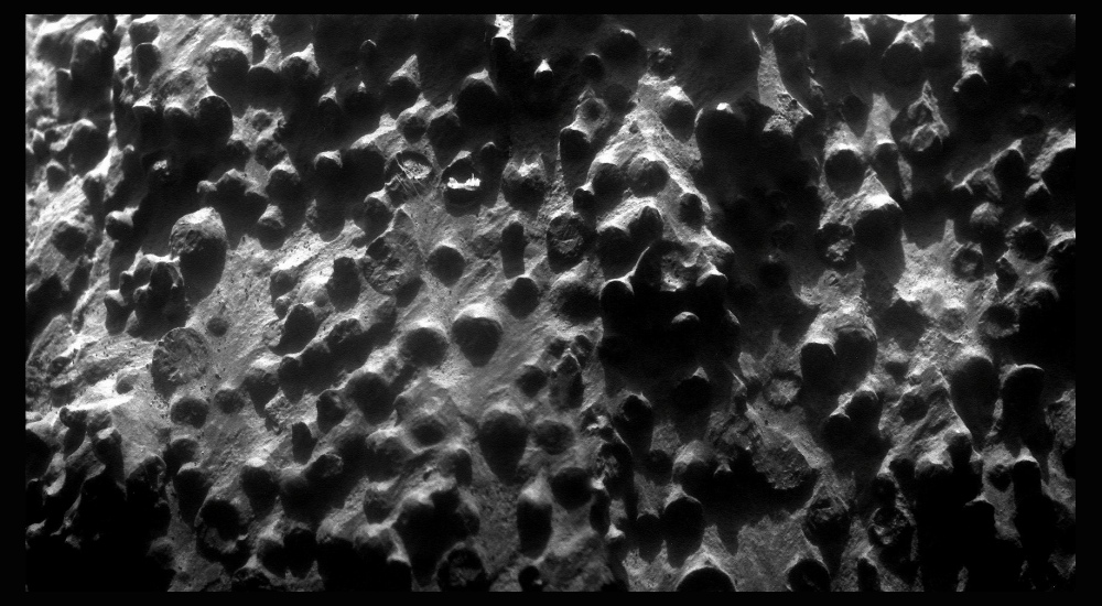 Opportunity zooms in on Fin outcrop (4/4)